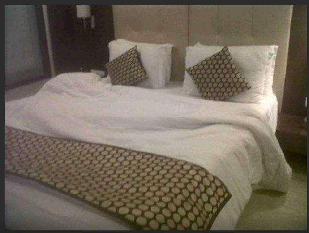 Grand Thakar Hotel Rádzskot Kültér fotó